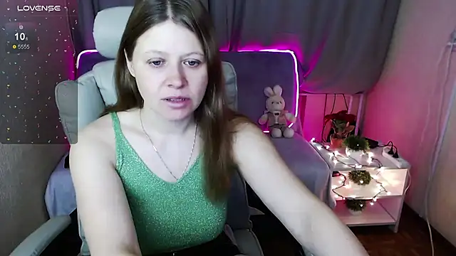 alekasamui online show from January 17, 12:31 am