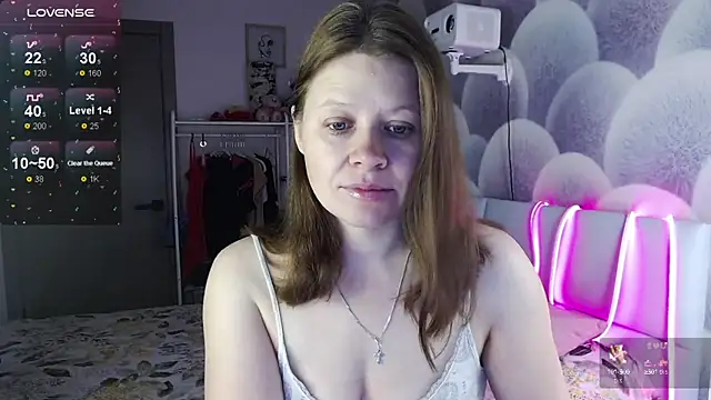 alekasamui online show from October 7, 10:18 pm