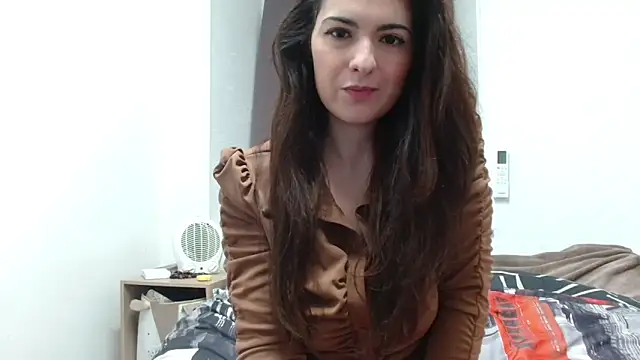 desirmiss1 online show from February 10, 7:45 am