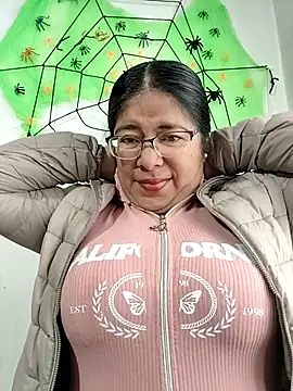 Snapshot of __valentina18 chatting on October 8, 1:09 pm valentina18 online show from October 8, 1:09 pm