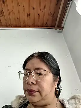   valentina18 online show from January 6, 1:15 pm