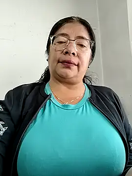   valentina18 online show from January 8, 1:24 pm