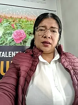   valentina18 online show from February 7, 1:15 pm