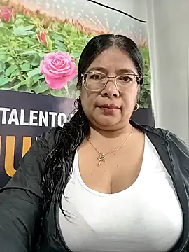   valentina18 online show from May 13, 12:57 pm