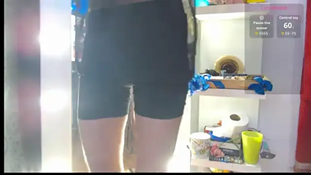 Snapshot of LAICK_01 chatting on February 27, 12:21 am LAICK 01 online show from February 27, 12:21 am