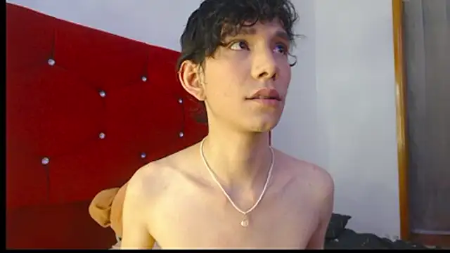 Snapshot of LAICK_01 chatting on March 1, 11:18 pm LAICK 01 online show from March 1, 11:18 pm