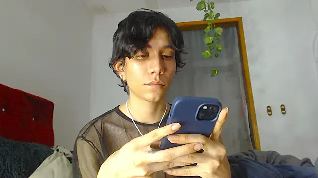 Snapshot of LAICK_01 chatting on March 30, 5:52 am LAICK 01 online show from March 30, 5:52 am