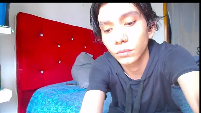 Snapshot of LAICK_01 chatting on May 13, 7:33 pm LAICK 01 online show from May 13, 7:33 pm
