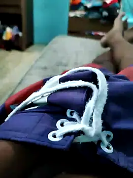 Snapshot of Arthu2r chatting on December 15, 6:04 pm Arthu2r online show from December 15, 6:04 pm