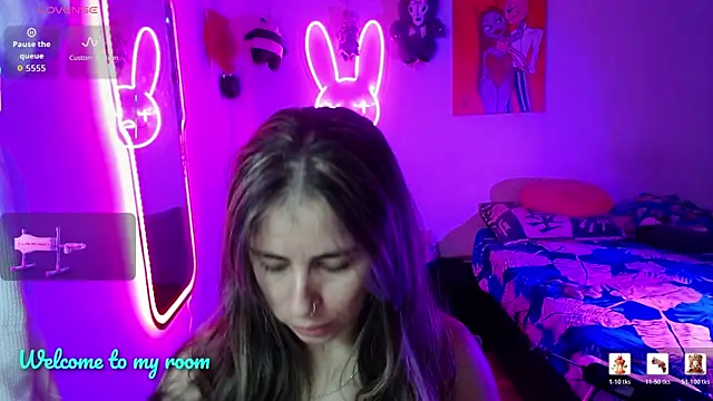 Snapshot of valentina_angel chatting on June 24, 3:49 am valentina angel online show from June 24, 3:49 am