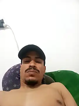 Snapshot of Qlolko chatting on October 19, 12:39 pm Qlolko online show from October 19, 12:39 pm