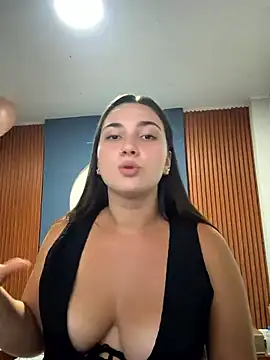 Snapshot of ava_blue chatting on March 13, 7:17 pm ava blue online show from March 13, 7:17 pm