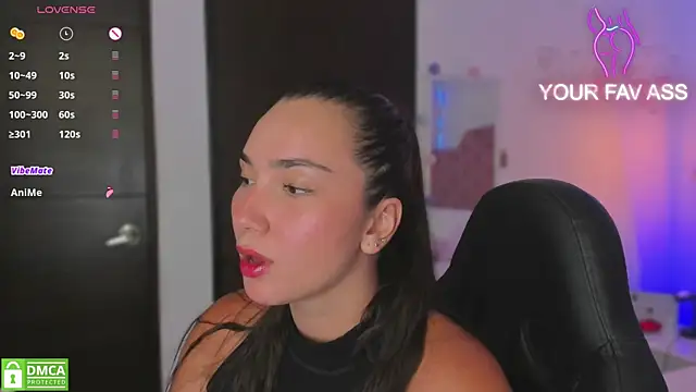 Snapshot of ava_blue chatting on March 18, 11:09 pm ava blue online show from March 18, 11:09 pm