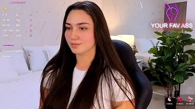 Snapshot of ava_blue chatting on September 19, 7:58 pm ava blue online show from September 19, 7:58 pm