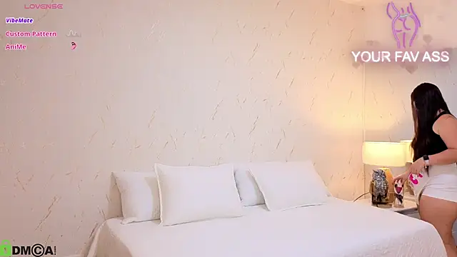 Snapshot of ava_blue chatting on October 16, 7:26 pm ava blue online show from October 16, 7:26 pm