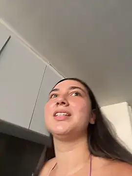 Snapshot of ava_blue chatting on January 18, 5:28 pm ava blue online show from January 18, 5:28 pm