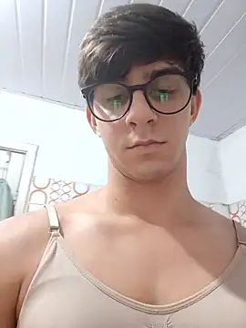 DaviFerreira3 online show from March 31, 9:15 pm