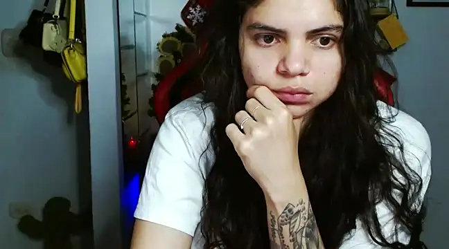 Nikkykora15 online show from December 20, 1:25 am