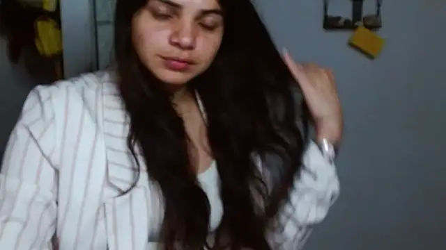 Nikkykora15 online show from February 4, 1:34 am