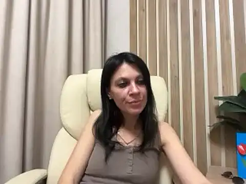 Snapshot of InjaAtHome chatting on May 15, 6:37 pm InjaAtHome online show from May 15, 6:37 pm