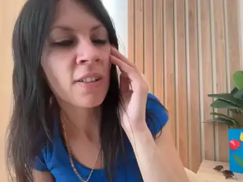 Snapshot of InjaAtHome chatting on May 16, 1:21 pm InjaAtHome online show from May 16, 1:21 pm