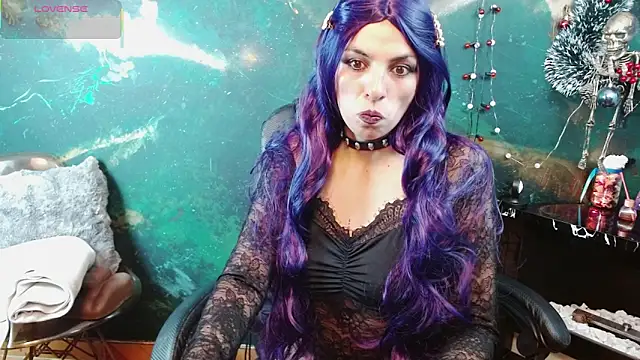 Snapshot of julieth_sex1 chatting on December 3, 6:32 am julieth sex1 online show from December 3, 6:32 am