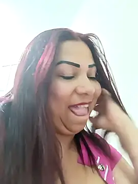 Snapshot of Alyona21 chatting on February 25, 11:44 pm Alyona21 online show from February 25, 11:44 pm