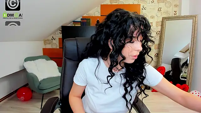 EmillyTaylor online show from February 21, 4:29 am