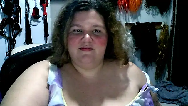 Snapshot of squirt322bbw chatting on January 16, 3:23 am squirt322bbw online show from January 16, 3:23 am