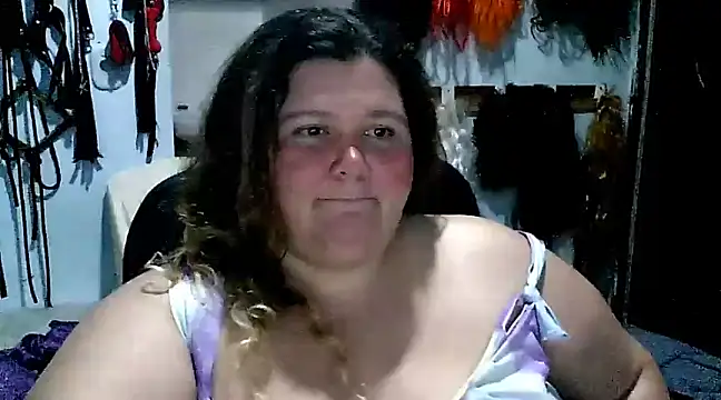 Snapshot of squirt322bbw chatting on January 23, 4:41 am squirt322bbw online show from January 23, 4:41 am
