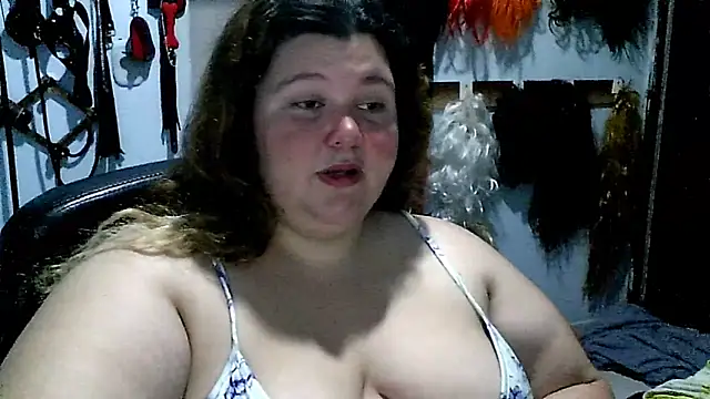 Snapshot of squirt322bbw chatting on February 2, 3:49 pm squirt322bbw online show from February 2, 3:49 pm