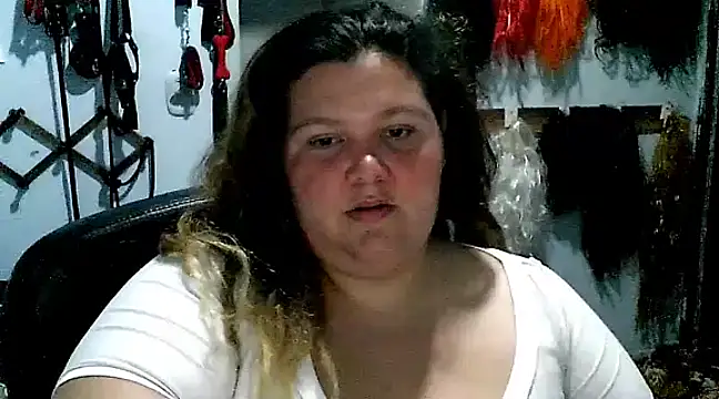 Snapshot of squirt322bbw chatting on February 17, 2:09 am squirt322bbw online show from February 17, 2:09 am