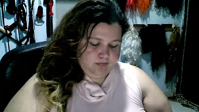 Snapshot of squirt322bbw chatting on February 20, 10:37 pm squirt322bbw online show from February 20, 10:37 pm