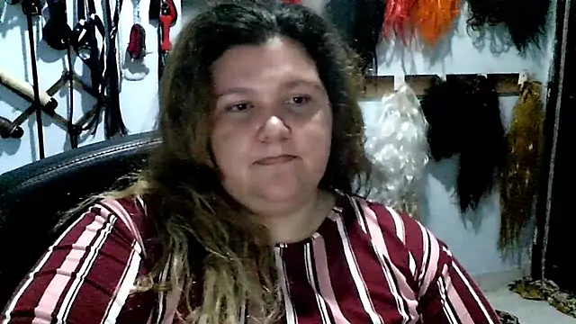 Snapshot of squirt322bbw chatting on February 22, 3:45 am squirt322bbw online show from February 22, 3:45 am