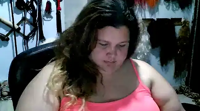 Snapshot of squirt322bbw chatting on February 23, 10:53 pm squirt322bbw online show from February 23, 10:53 pm