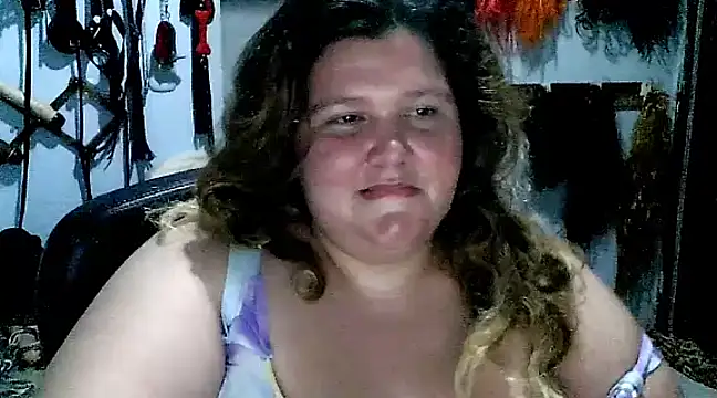 Snapshot of squirt322bbw chatting on February 26, 3:32 am squirt322bbw online show from February 26, 3:32 am