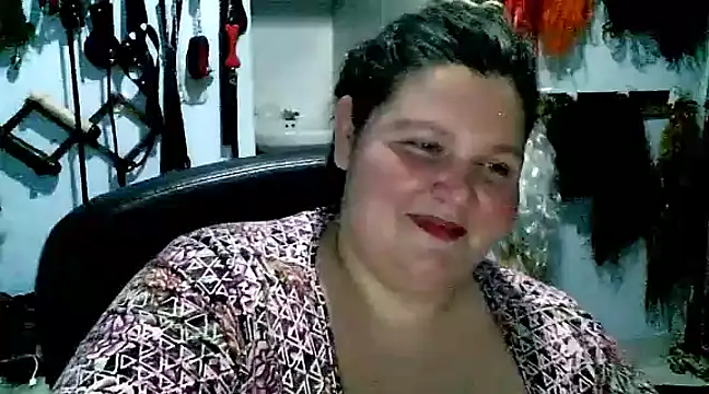 Snapshot of squirt322bbw chatting on March 2, 9:54 pm squirt322bbw online show from March 2, 9:54 pm