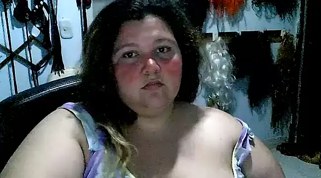 Snapshot of squirt322bbw chatting on March 12, 8:10 pm squirt322bbw online show from March 12, 8:10 pm