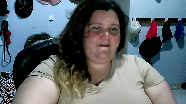 Snapshot of squirt322bbw chatting on March 19, 12:59 am squirt322bbw online show from March 19, 12:59 am