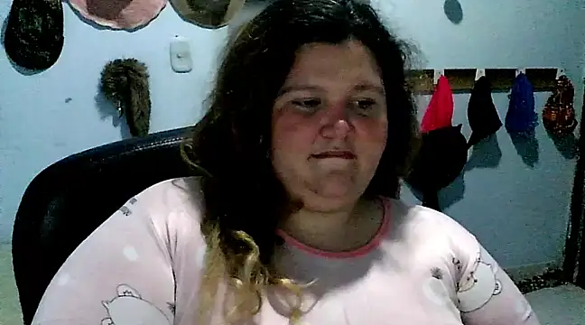 Snapshot of squirt322bbw chatting on March 19, 10:53 pm squirt322bbw online show from March 19, 10:53 pm