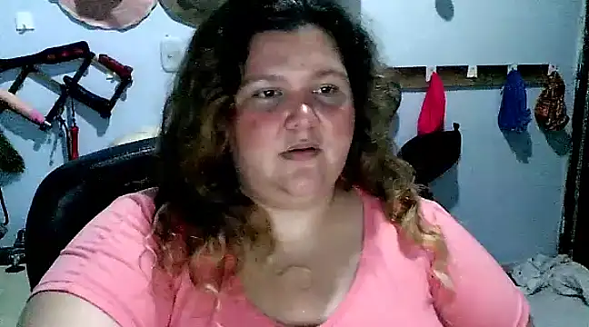 Snapshot of squirt322bbw chatting on March 21, 3:22 am squirt322bbw online show from March 21, 3:22 am