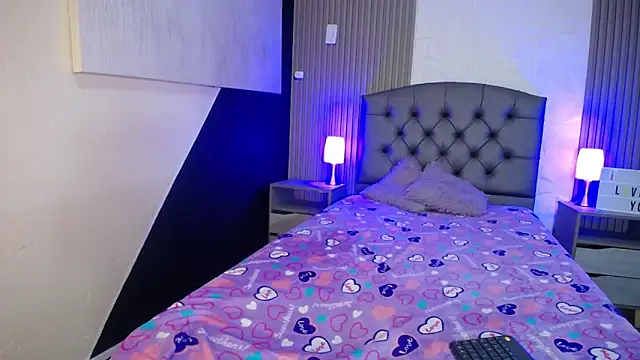 cheryl hs online show from February 14, 6:56 am