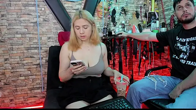 Snapshot of Liltildeman_moon chatting on September 14, 1:49 am Liltildeman moon online show from September 14, 1:49 am