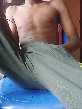 Snapshot of anjaanarun chatting on January 18, 6:39 am anjaanarun online show from January 18, 6:39 am