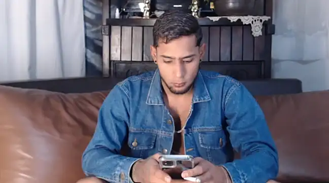 Damianmore01 online show from January 25, 6:12 am