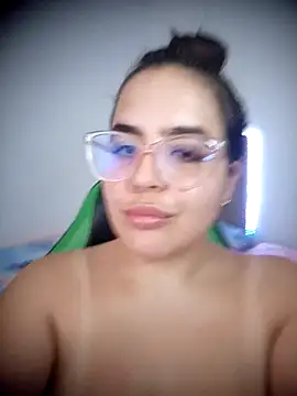  alicia z online show from February 2, 9:02 pm