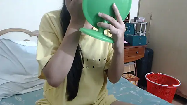 Snapshot of Beauty_Asian_Tina chatting on October 30, 3:52 am Beauty Asian Tina online show from October 30, 3:52 am