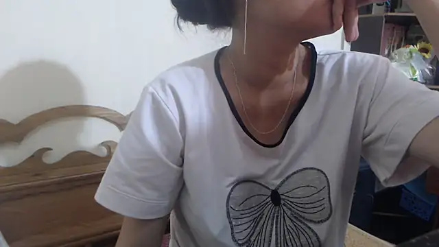 Beauty Asian Tina online show from April 24, 12:40 pm