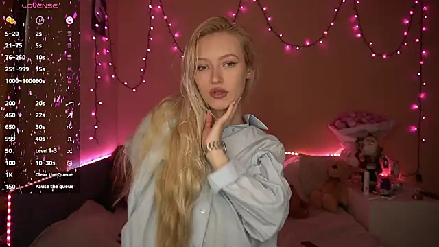 AmandaFiree online show from January 9, 7:55 am