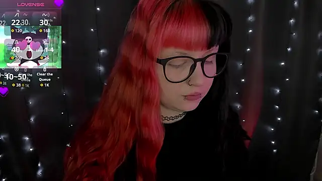 Snapshot of t0riayun0 chatting on February 9, 7:40 pm t0riayun0 online show from February 9, 7:40 pm